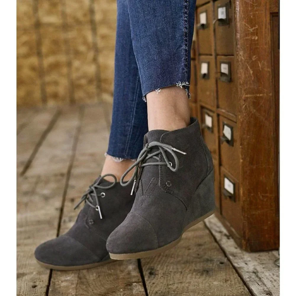 Toms Desert Suede Wedges